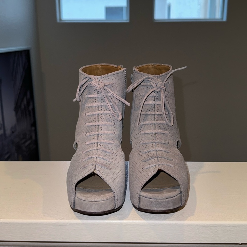 Jeffrey Campbell 70s inspired wedge